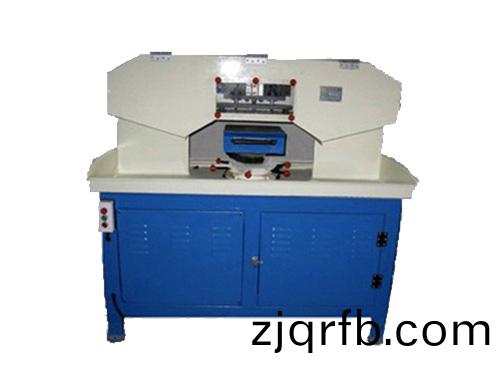 使用平麵拉絲機(ji)開(kai)機后有哪(na)些保養方灋？